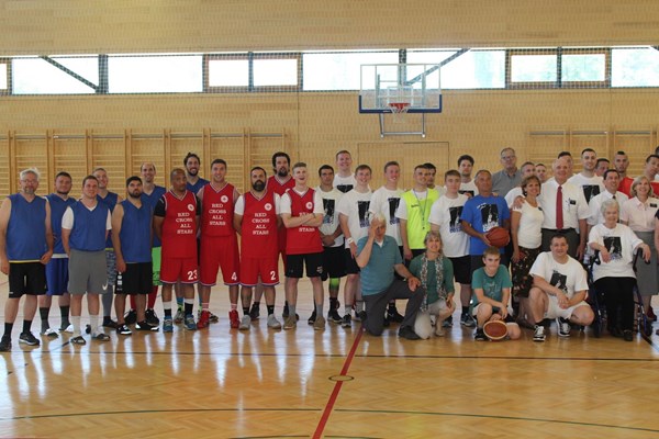 Košarkaški tim HCK na turniru u čast Krešimiru Ćosiću 